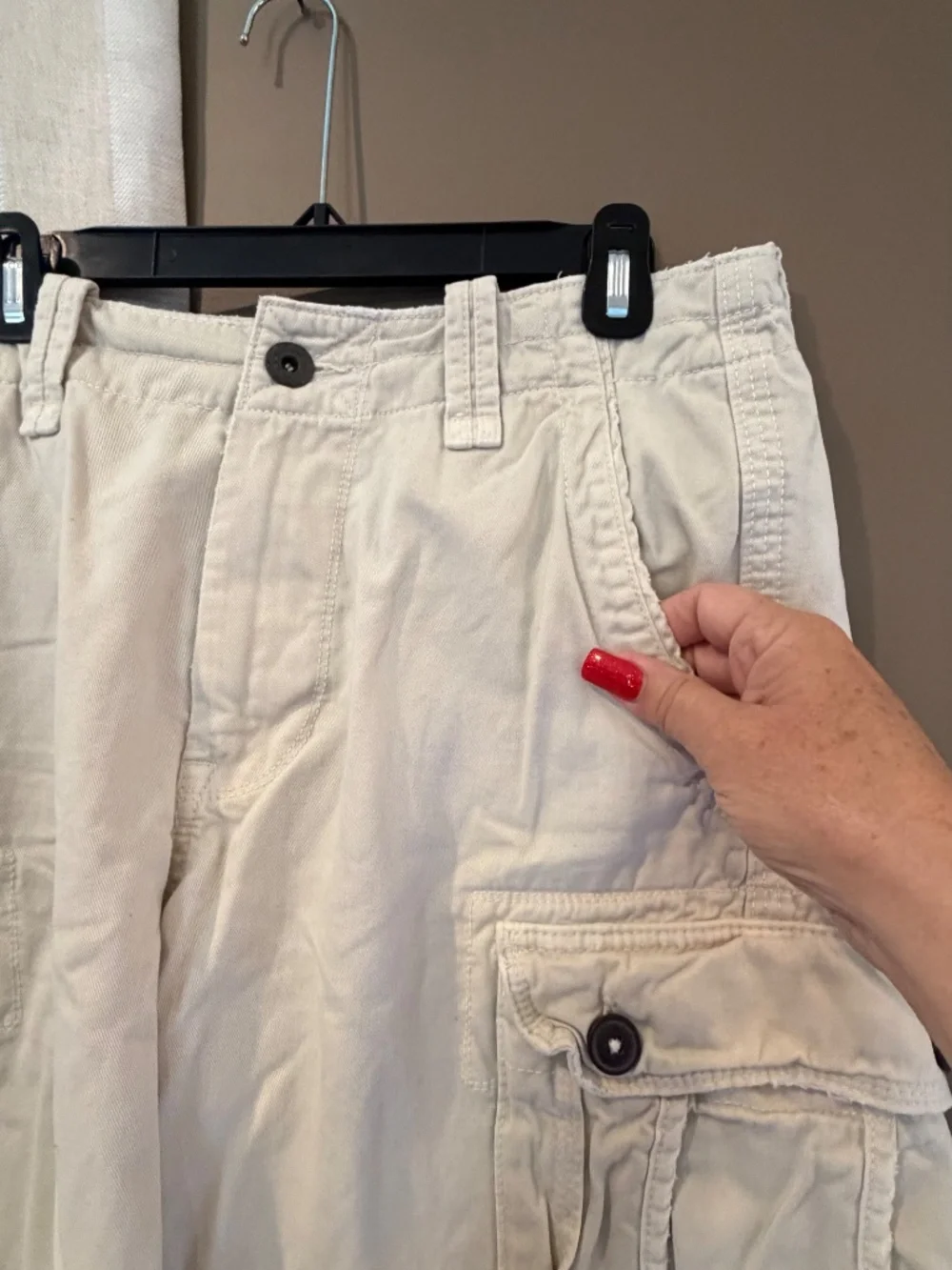 Vintage Men's American Eagle Cargo Shorts Ivory Classic Length, Size 32